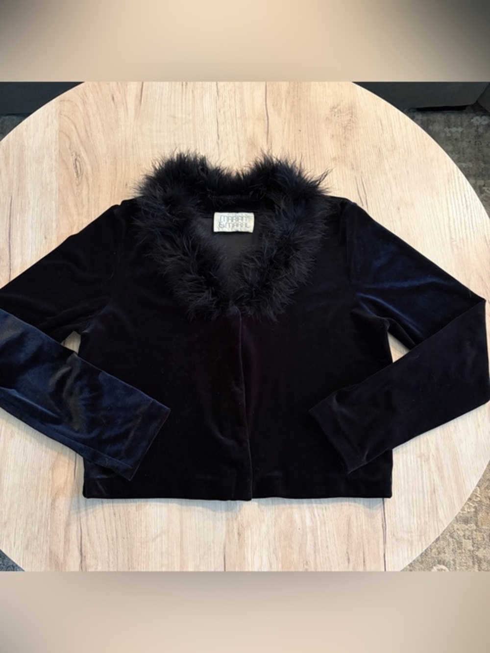 Vintage 90’s Marian & Maral Black Velvet Feather Trim Cropped Bolero Jacket L